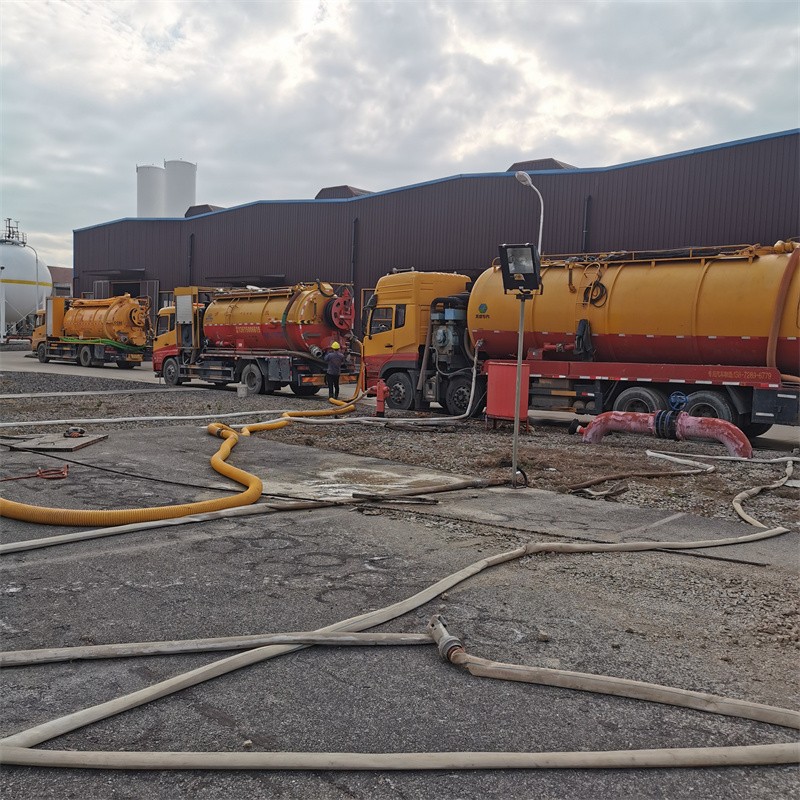 富民污水池清理